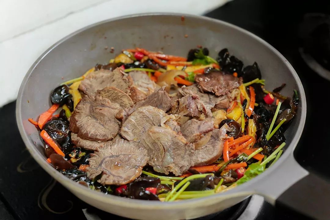 卤牛肉不入味？这一招你肯定没想到！