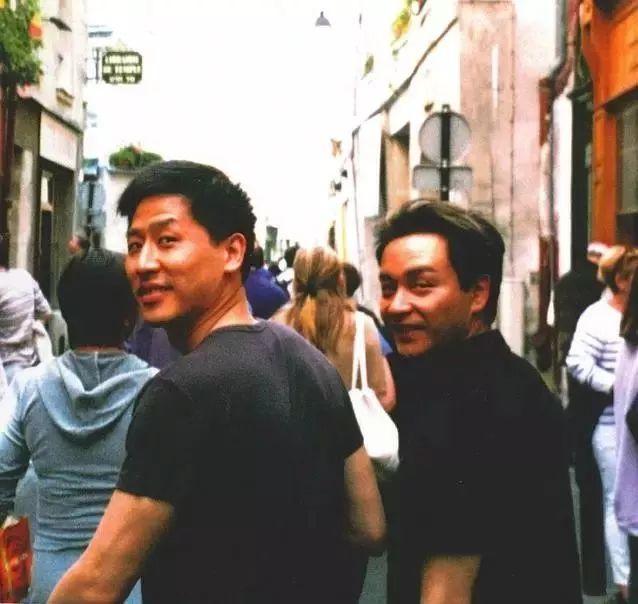 怀念哥哥！张国荣逝世16周年 生平挚爱唐先生发文16个字看哭所有人