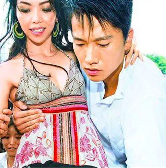 5年恩爱夫妻，猝不及防离婚了！原来她天生没有子宫，根本怀不上