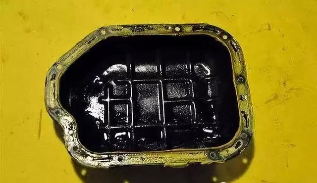 汽车油底壳干式与湿式到底有什么不同