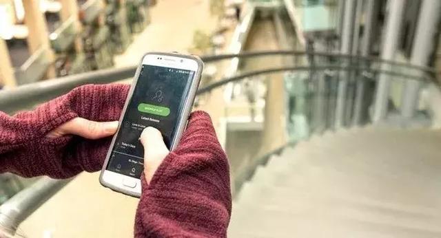 只要三杯咖啡，你就能变成行走的樟脑丸……