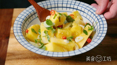 菠萝有100种吃法，但这种你一定没试过！