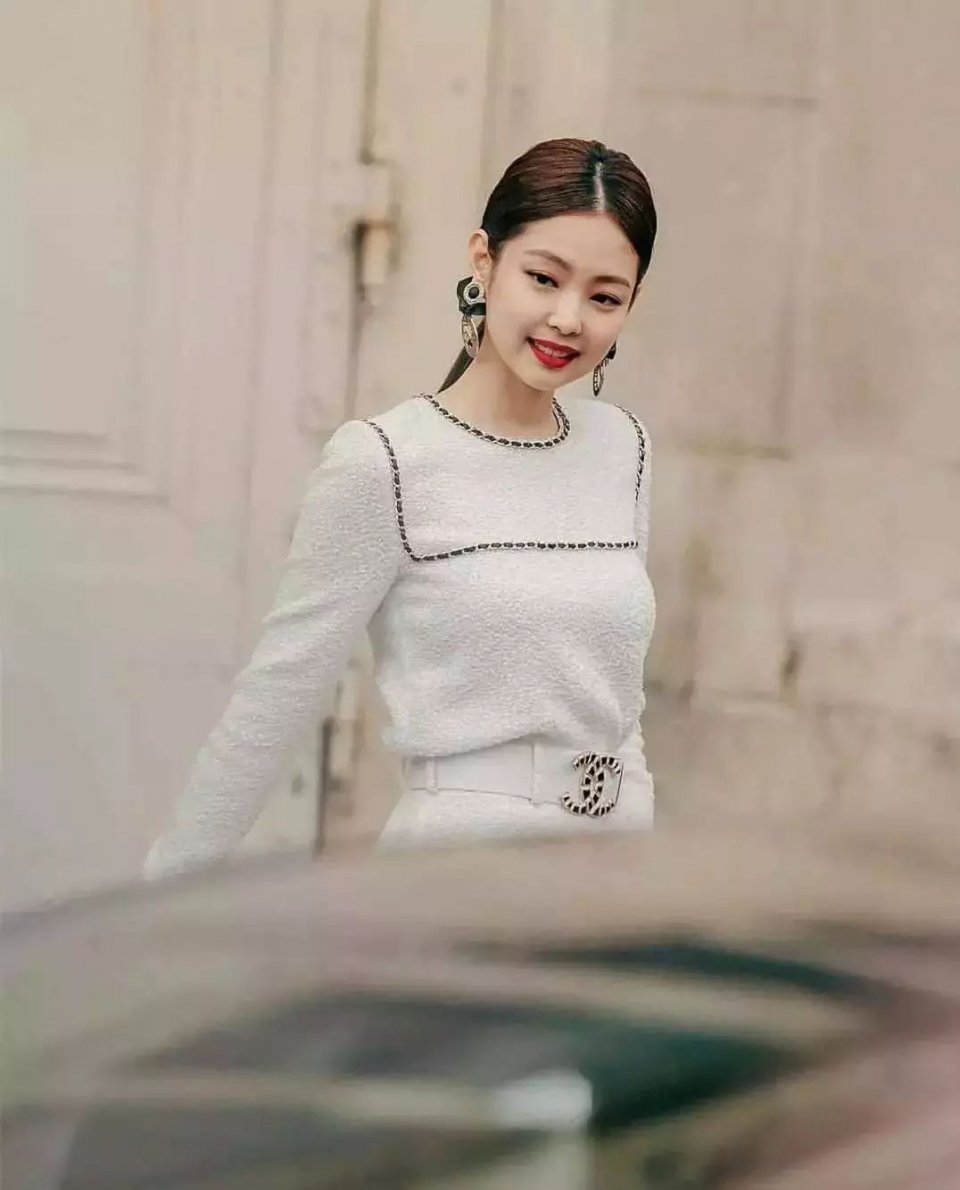 有“人间香奈儿”之称的Jennie，私下穿衣品味真是不一般