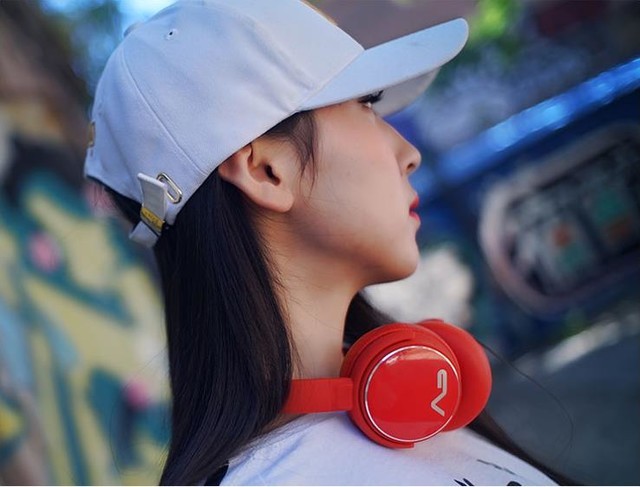 头戴耳机也可以轻便好看 盘点轻量级的头戴耳机