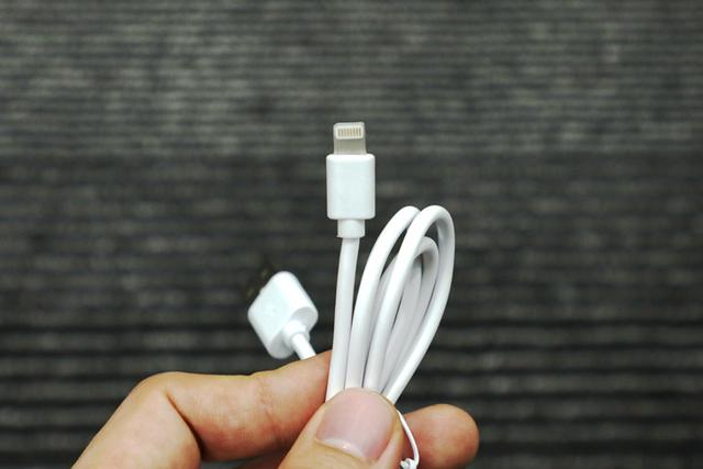 廉价充电线品质究竟有多差？ 看后再也不想用