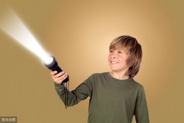 视界网|LED铝合金手电筒选购区别及优点有哪些