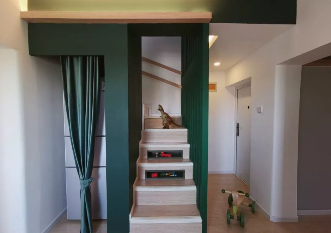 陈龙明星夫妻与美女建筑师魏娜,完成70㎡小户型爆改,让三代人幸福生活