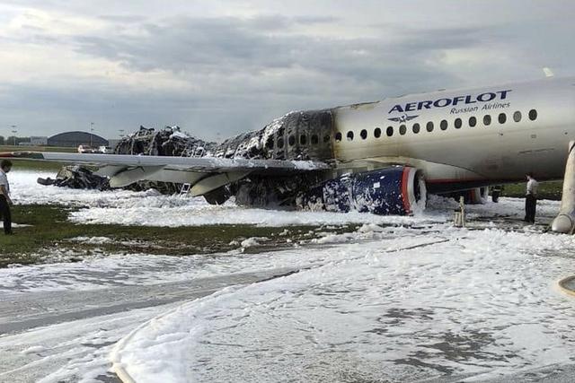 又一起！俄航飞机迫降死41人，以后买机票要小心这个型号的飞机