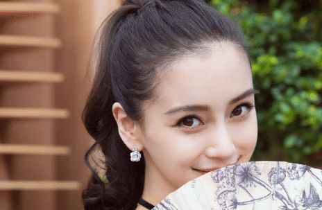 苦恋过谢霆锋的这位美艳女星，嫁入豪门后逐渐“消失”…