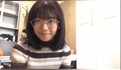 她发这张素颜照经过公司同意没？