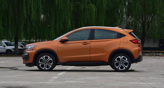 T-Cross后生可畏,2651mm 超长轴距,XRV力不从心