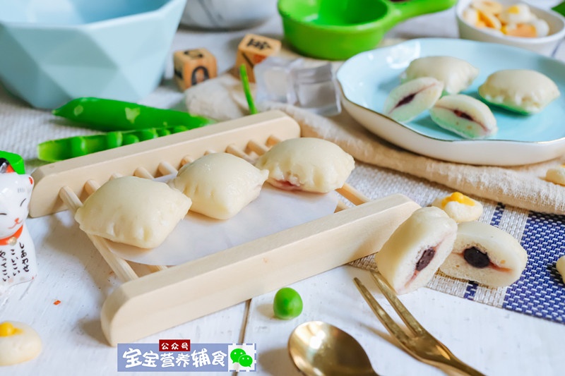 换个把戏，主食比蛋糕还好吃！软QQ的，还对宝宝眼睛好~宝宝辅食