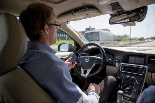 无人驾驶是汽车的未来还是对汽车的拯救？