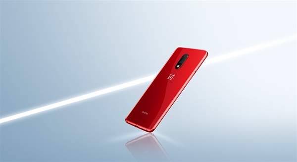 一加7亮相：全系配备UFS 3.0闪存