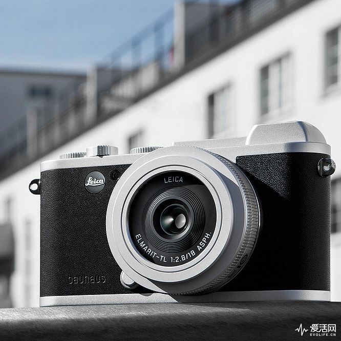 Leica-CL-100-Jahre-Bauhaus-limited-edition-camera-2