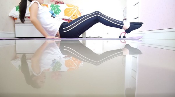 ▲「5招」速成腹肌&马甲线! 每天5分钟...就能有火辣身材。 (图/刘力颖提供,请勿任意翻摄以免侵权)