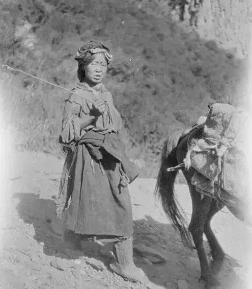 老照片:清末民初的中国各地妇女