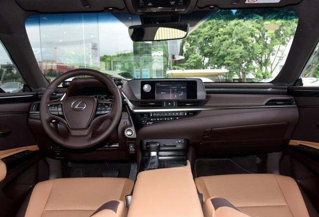 相差仅千元 顶配凯美瑞和雷克萨斯ES200区别在哪 怎么选？