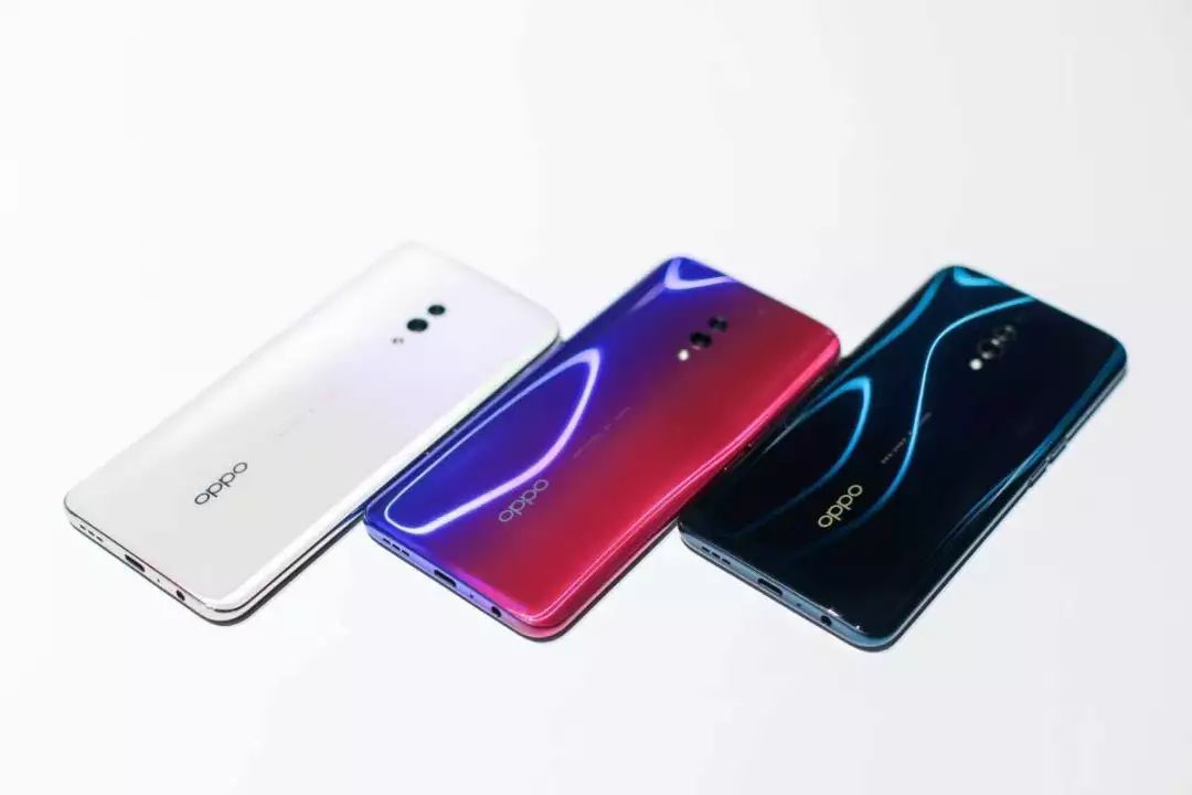 正式发布了新一代k系列手机 oppo k3 和全新的闪充家族