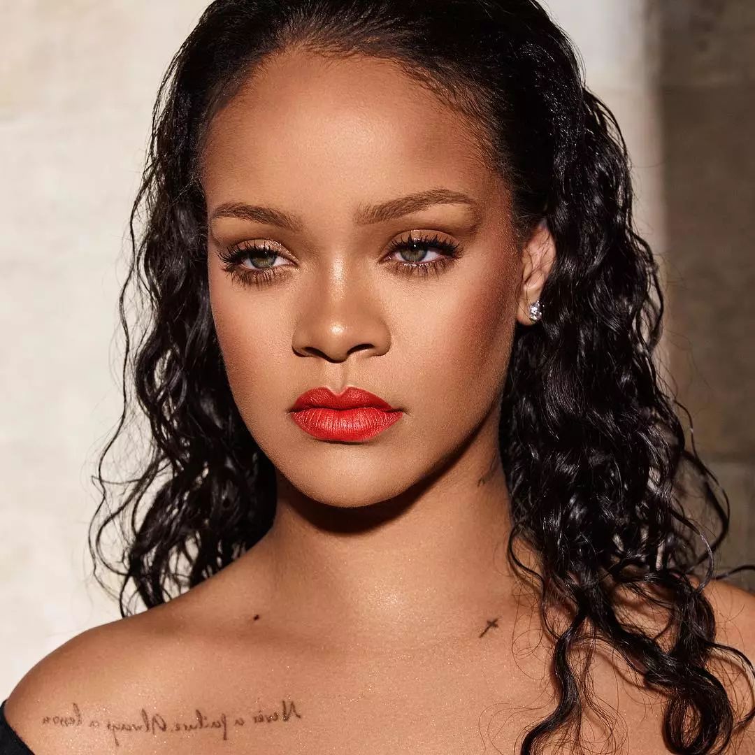 不是做梦，Rihanna新专辑居然有消息了！