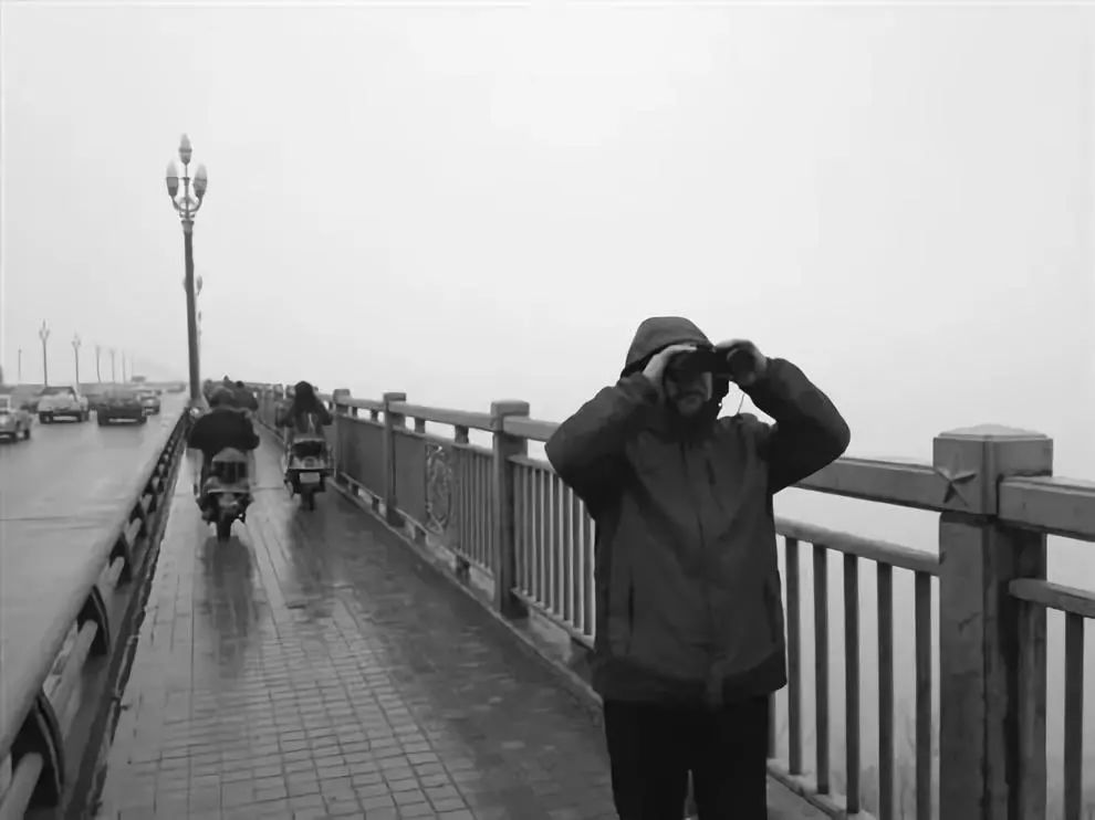 1个男人和351条人命：你想死？没那么简单！