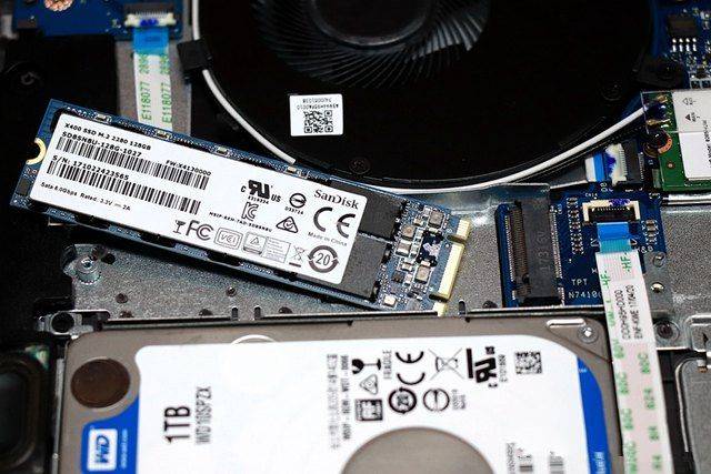 华为MateBook D怎么拆机?华为MateBook D拆机图文步骤详解