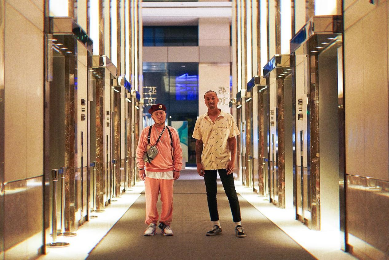 阿克江联手加州新兴制作人jrjarris带来了最律动noise