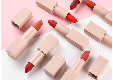 颜色适合学生上学涂的口红推荐:显气色又不夸张的色号种草起来吧