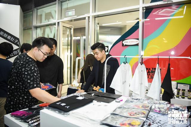 魔都潮流新疯向?沉浸式艺术体验展"正经疯人院"首展登陆魔都