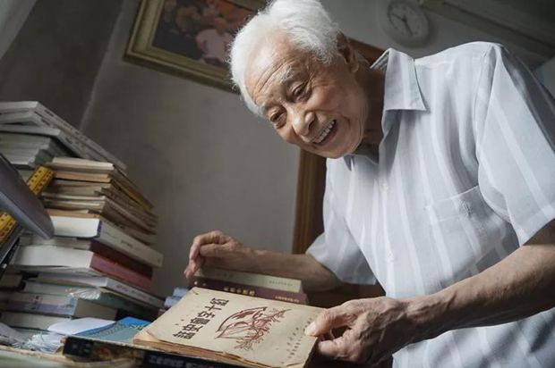 翻译家郝运辞世:七十余年职业生涯,译著包括《红与黑》