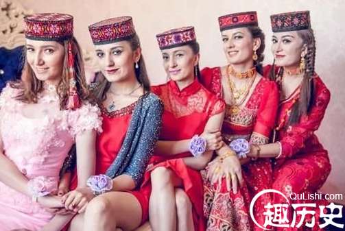 中国这个民族长得最不像中国人,却誓死捍卫中国