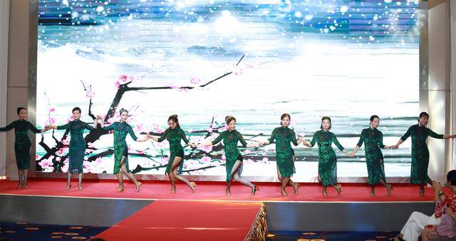 2019环球典雅太太选美比赛 开启美丽智慧的新时代风尚