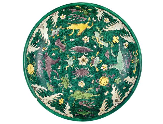 清 三彩海马纹盘 故宫博物院藏