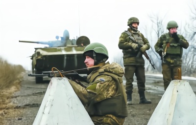 俄罗斯击败乌克兰有多惨？乌克兰军队集结400辆坦克仍全部被击败