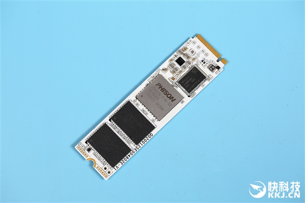 HOF PRO M.2 2TB SSD图赏：4999元真信仰