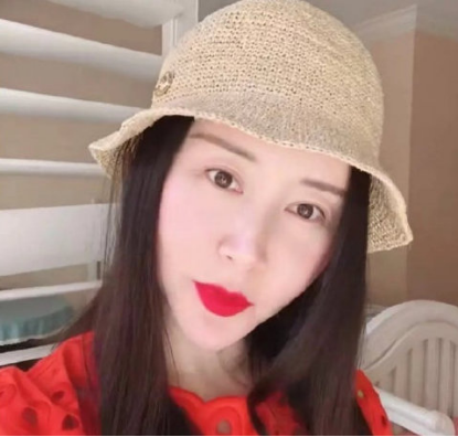 31岁舒畅直播脸崩？美颜开过度成网红锥子脸