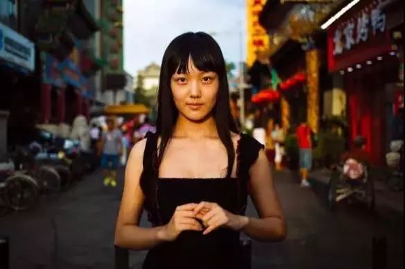 她6年走遍全球，拍下最美500张面孔，没有一张是网红脸……