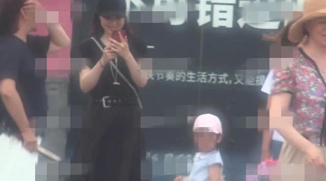 高云翔董璇跨洋过海云离婚这闹的也是够热闹的了