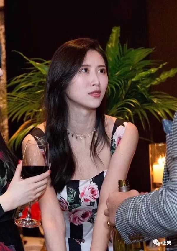 清华毕业去过70个国家的白富美无奈退网?被曝做小三从头到脚全是假的