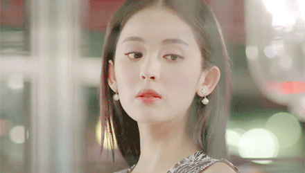 娜扎的英气来源于重金属choker她不妥协的野生眉才是重点