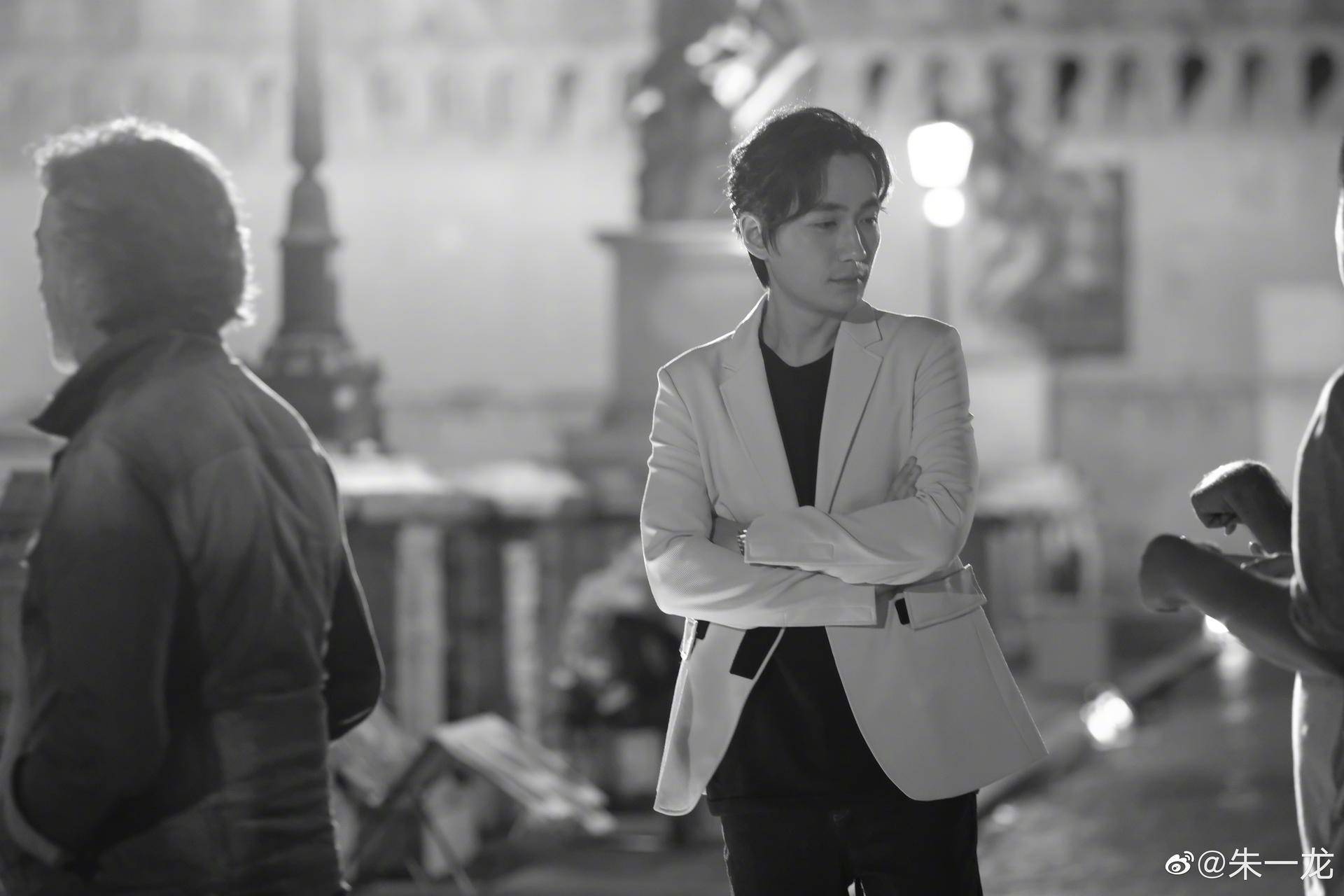 朱一龙大红一年无作品？口口声声“演员初心”却想走爆红老路？