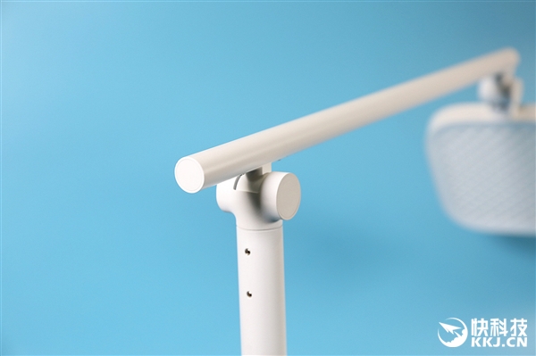 蓝光0级无频闪 米家飞利浦读写台灯图赏