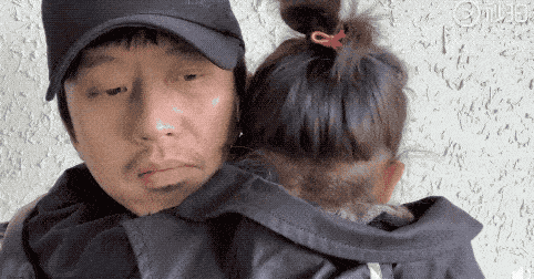 被冤枉坐牢被儿子误解，邓超这次太让人心疼了！