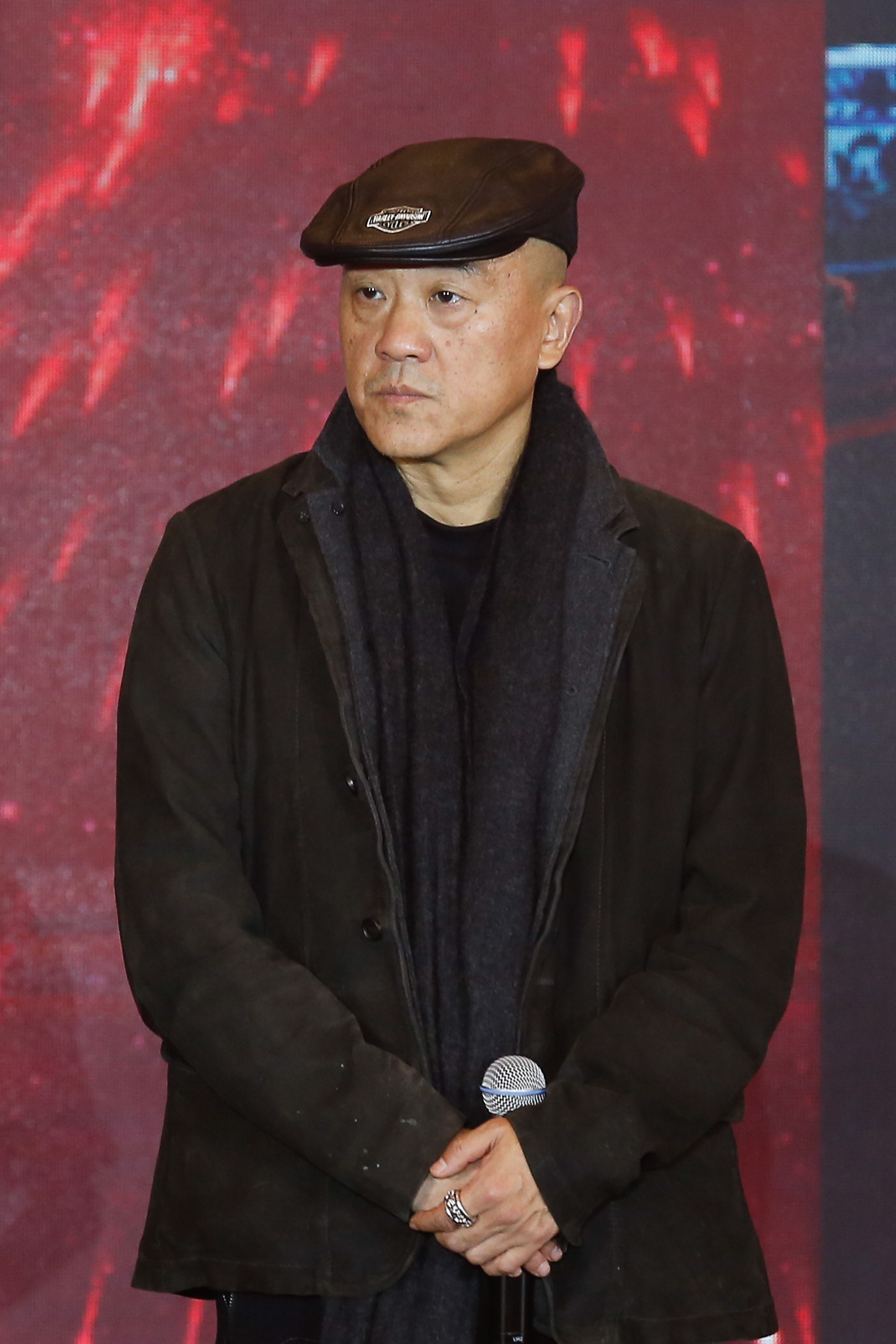 《欢乐颂》“五美”刘涛、蒋欣再聚 周冬雨秀美腿笑成眯眯眼