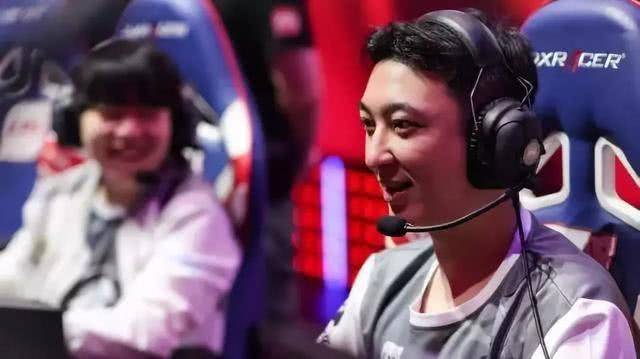 王思聪的电竞帝国：身家从5亿飙至63亿，曾送队友法拉利豪车
