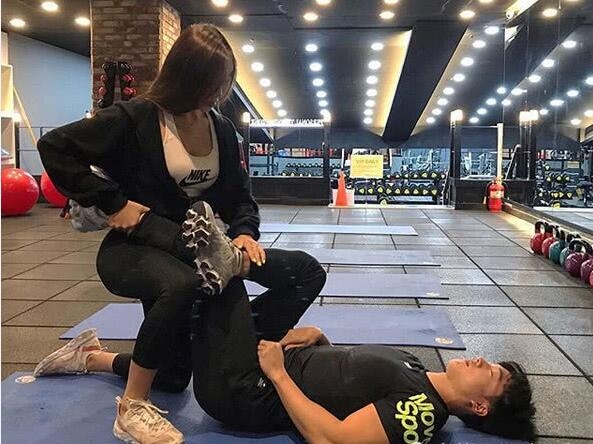 女学员容易爱上健身教练 别喜欢健身教练