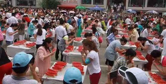 每日神段子丨我也想过慢生活，可惜我挣钱不够快