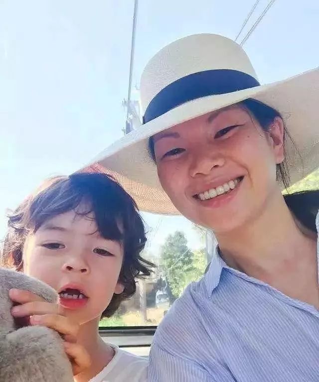 某女星不嫁富豪改嫁男演员，竟是怕孩子铁锤了她鼻子是整的？