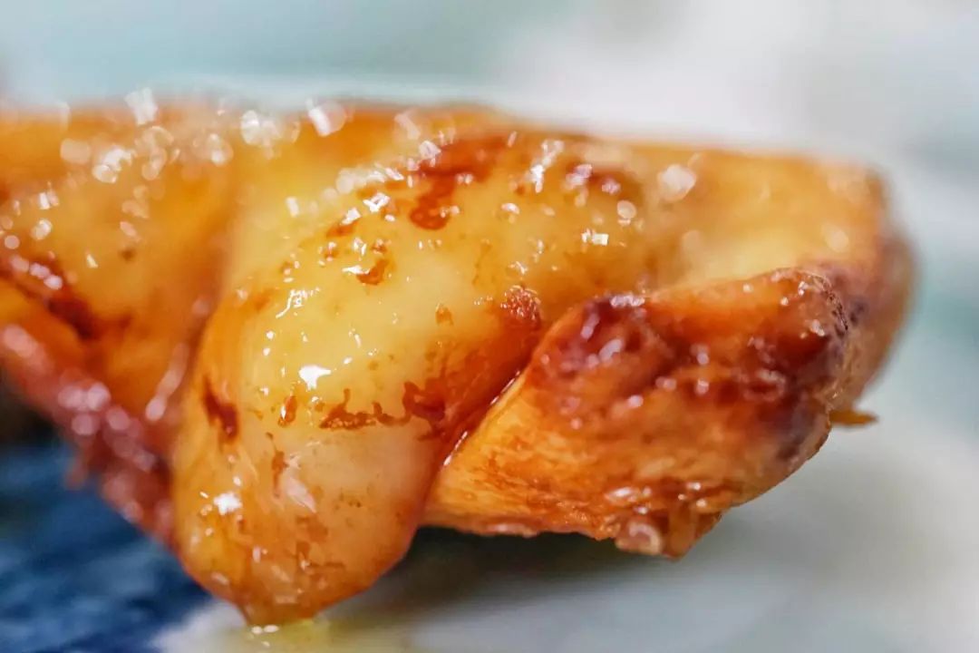 老社区里的大排档,随意的广东师傅和好吃的电饭煲焗鸡