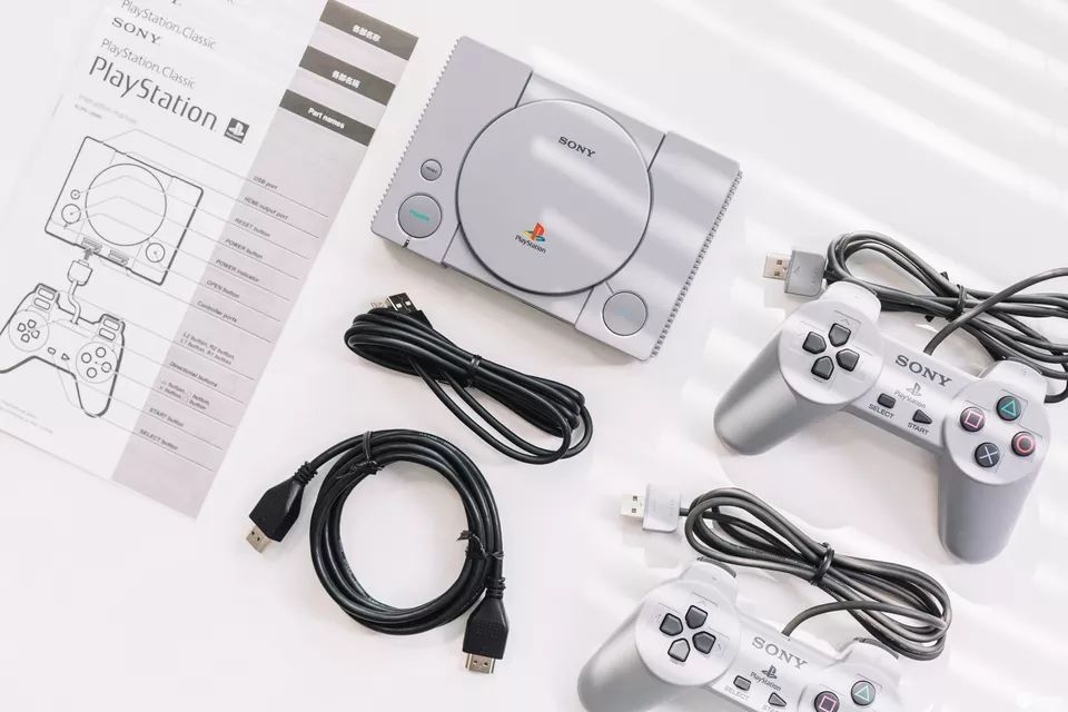 索尼 PlayStation Classic 开箱